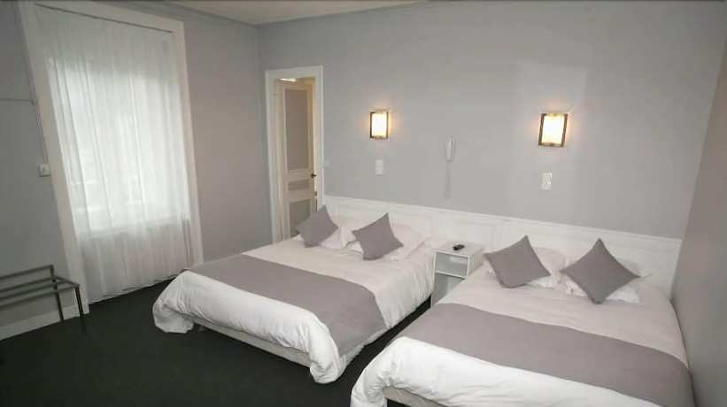 Imagen de la habitación del Hotel H&ocirc;tel Le Louvre, Cherburgo-Octeville. Foto 13