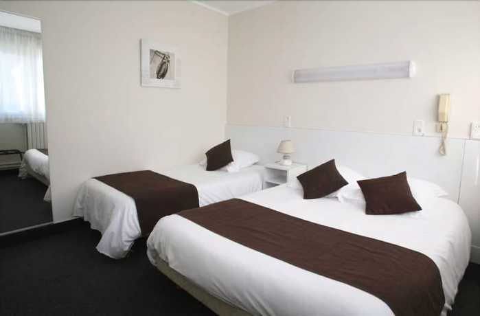 Imagen de la habitación del Hotel H&ocirc;tel Le Louvre, Cherburgo-Octeville. Foto 15