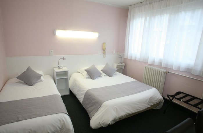 Imagen de la habitación del Hotel H&ocirc;tel Le Louvre, Cherburgo-Octeville. Foto 17