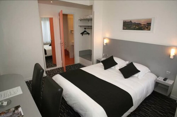 Imagen general del Hotel Hôtel Le Louvre, Cherburgo-Octeville. Foto 1