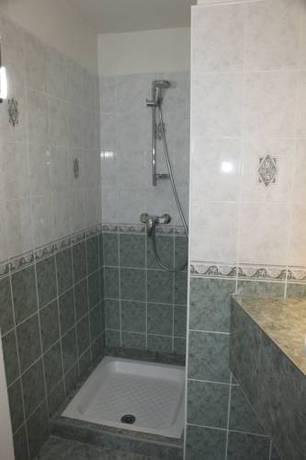 Imagen de la habitación del Hotel Hôtel Le Lyon Bron. Foto 7