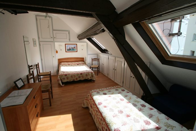 Imagen de la habitación del Hotel H&ocirc;tel Le Magenta. Foto 4