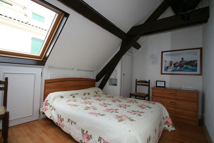 Imagen de la habitación del Hotel H&ocirc;tel Le Magenta. Foto 19