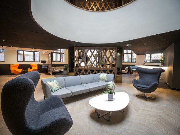 Imagen de los interiores del Hotel H&ocirc;tel Le Magic and Spa. Foto 17