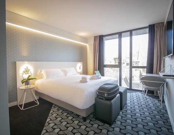 Imagen de la habitación del Hotel H&ocirc;tel Le Magic and Spa. Foto 10