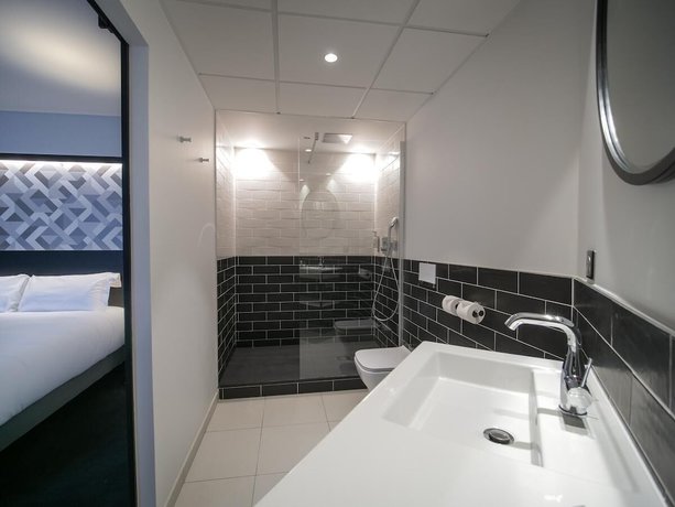 Imagen de la habitación del Hotel H&ocirc;tel Le Magic and Spa. Foto 12