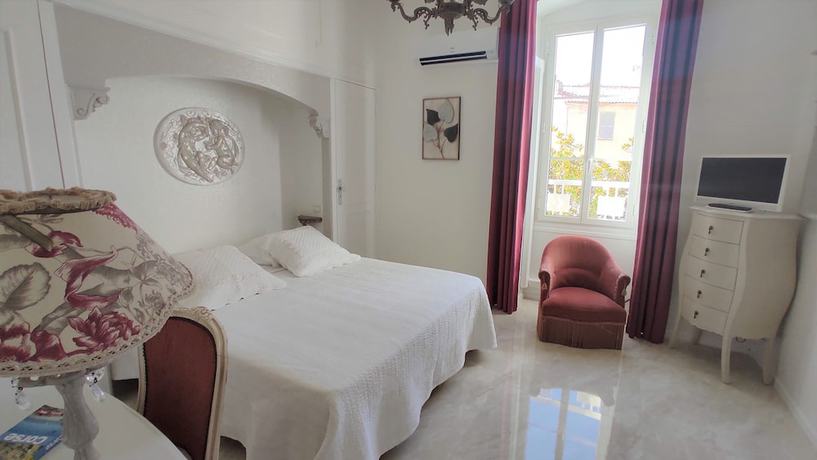 Imagen de la habitación del Hotel H&ocirc;tel Le Magnolia. Foto 11