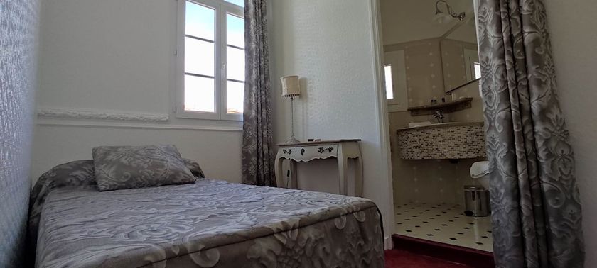 Imagen de la habitación del Hotel H&ocirc;tel Le Magnolia. Foto 16