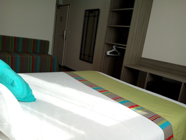 Imagen de la habitación del Hotel H&ocirc;tel Le Majestic. Foto 6