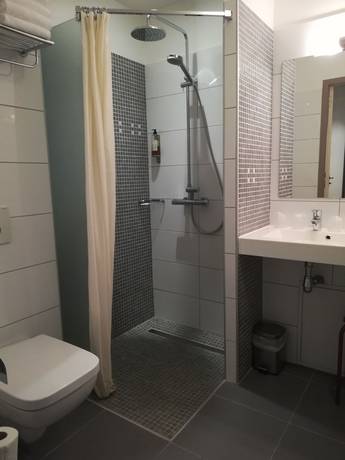 Imagen de la habitación del Hotel H&ocirc;tel Le Majestic. Foto 13