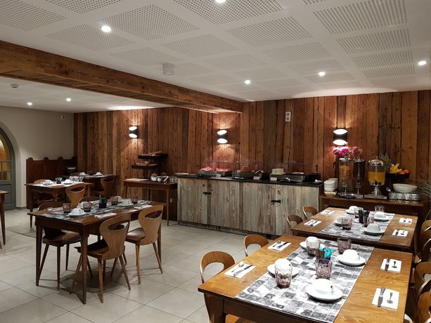 Imagen del bar/restaurante del Hotel Hôtel Le Malgovert. Foto 9