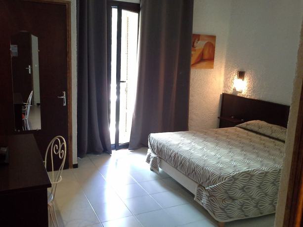 Imagen de la habitación del Hotel H&ocirc;tel Le Marina. Foto 6