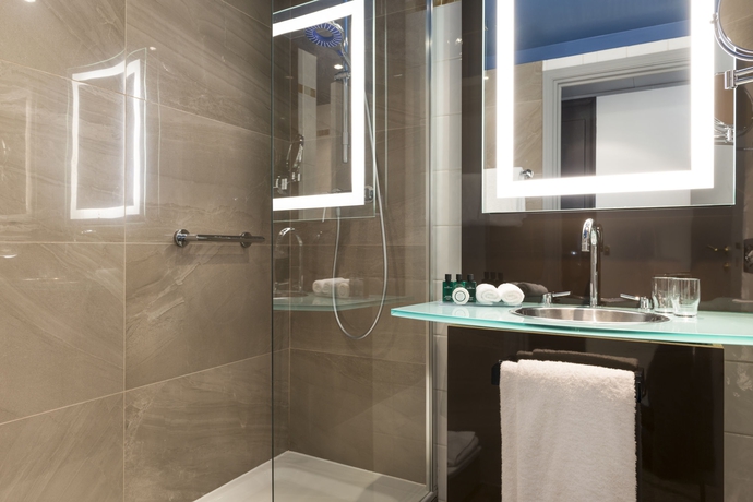 Imagen de la habitación del Hotel Hôtel Le Marquis by Inwood Hotels. Foto 12