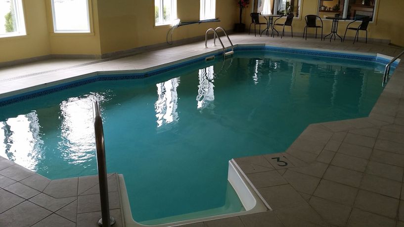 Imagen de la piscina del Hotel H&ocirc;tel Le Mirador. Foto 20