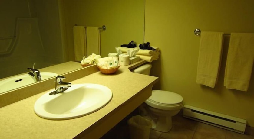 Imagen de la habitación del Hotel H&ocirc;tel Le Mirador. Foto 15