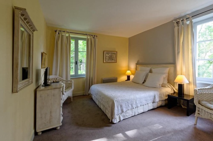Imagen de la habitación del Hotel H&ocirc;tel Le Moulin de la Beune. Foto 7