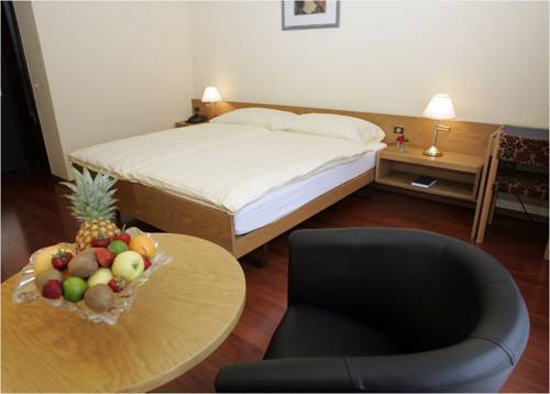 Imagen de la habitación del Hotel H&ocirc;tel Le National, Del&eacute;mont. Foto 14