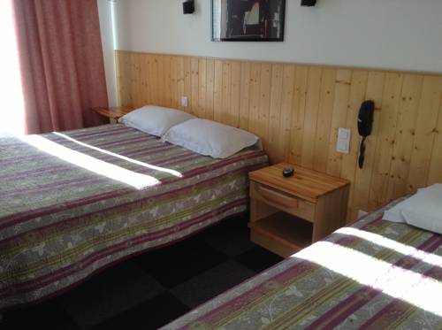 Imagen de la habitación del Hotel Hôtel Le National. Foto 11