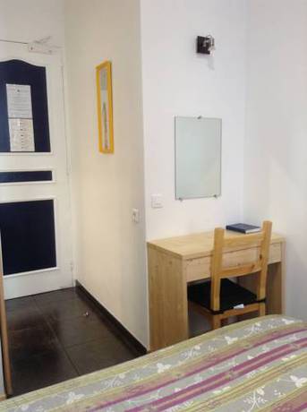 Imagen de la habitación del Hotel Hôtel Le National. Foto 15