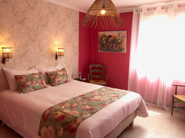 Imagen de la habitación del Hotel H&ocirc;tel Le Neptune en Camargue. Foto 6