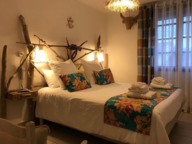 Imagen de la habitación del Hotel H&ocirc;tel Le Neptune en Camargue. Foto 8