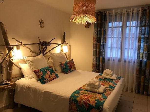 Imagen de la habitación del Hotel H&ocirc;tel Le Neptune en Camargue. Foto 19
