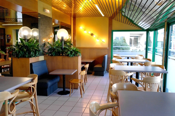 Imagen del bar/restaurante del Hotel H&ocirc;tel Le Palous. Foto 3