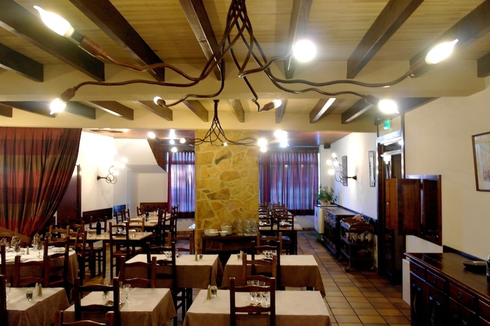 Imagen del bar/restaurante del Hotel H&ocirc;tel Le Palous. Foto 4