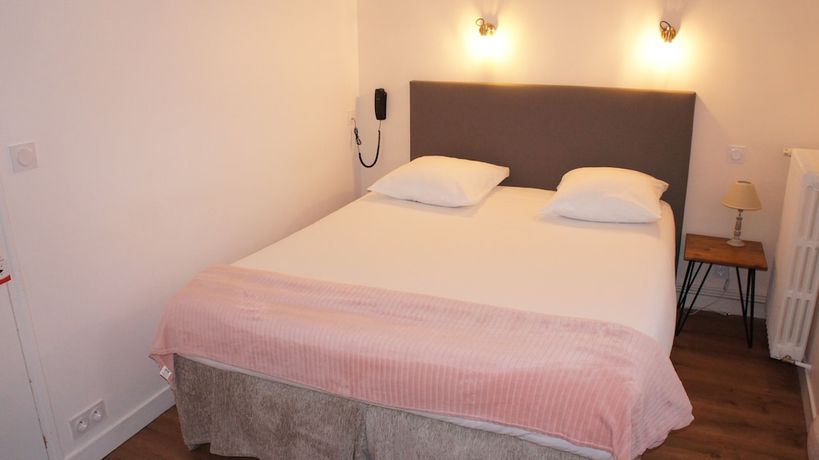 Imagen de la habitación del Hotel H&ocirc;tel Le Petit Billot. Foto 7