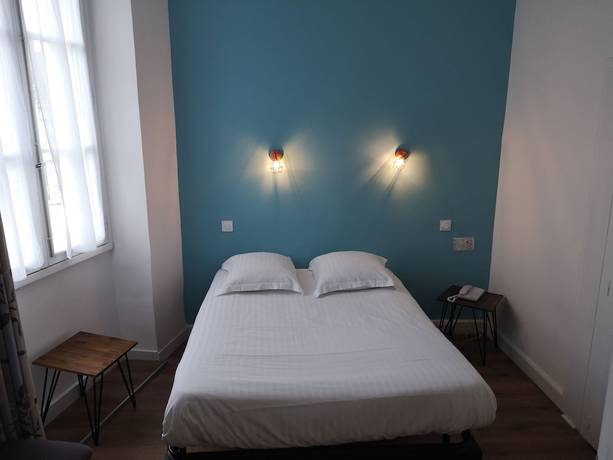 Imagen de la habitación del Hotel H&ocirc;tel Le Petit Billot. Foto 12