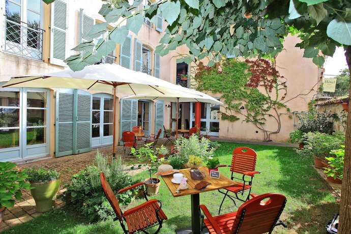Imagen de los exteriores del Hotel H&ocirc;tel Le Quatorze. Foto 17