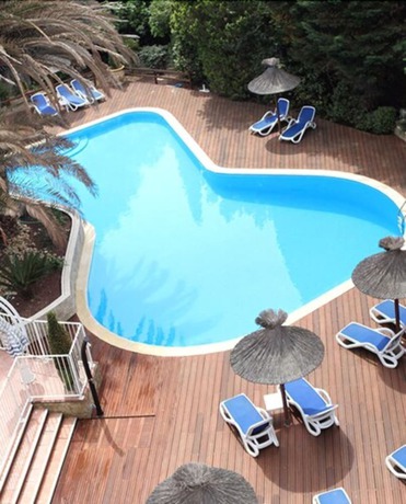 Imagen de la piscina del Hotel Hôtel Le Quetzal. Foto 16