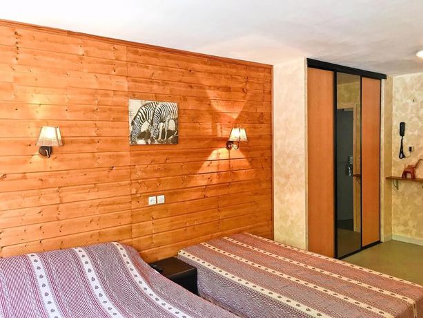 Imagen de la habitación del Hotel H&ocirc;tel Le Regis. Foto 5