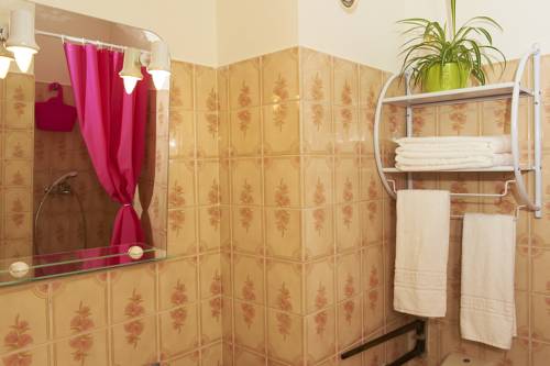Imagen de la habitación del Hotel H&ocirc;tel Le Relais, Fleurance. Foto 3