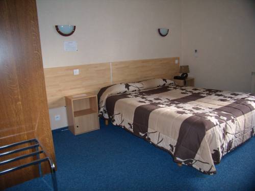 Imagen de la habitación del Hotel H&ocirc;tel Le Relais, Fleurance. Foto 6