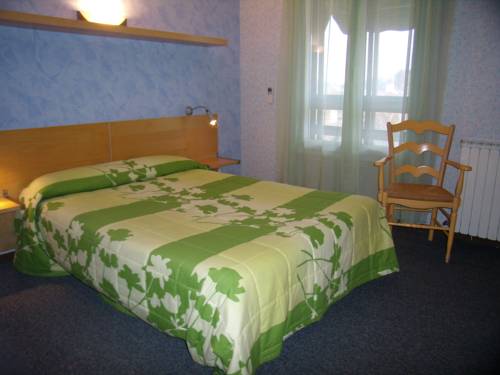Imagen de la habitación del Hotel H&ocirc;tel Le Relais, Fleurance. Foto 11