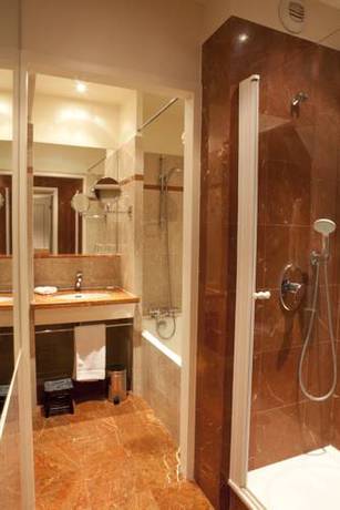 Imagen de la habitación del Hotel H&ocirc;tel Le Relais Saint-germain. Foto 5