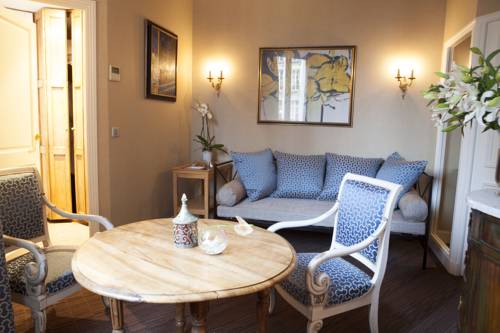 Imagen de la habitación del Hotel H&ocirc;tel Le Relais Saint-germain. Foto 10