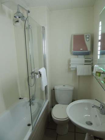 Imagen de la habitación del Hotel Hôtel Le Relais du Parisis. Foto 16