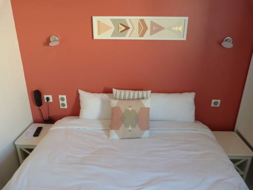 Imagen de la habitación del Hotel H&ocirc;tel Le Rialto. Foto 2