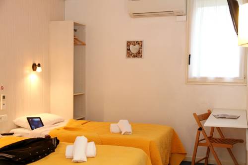 Imagen de la habitación del Hotel H&ocirc;tel Le Rialto. Foto 16