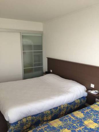 Imagen de la habitación del Hotel Hôtel Le Rochelois. Foto 15