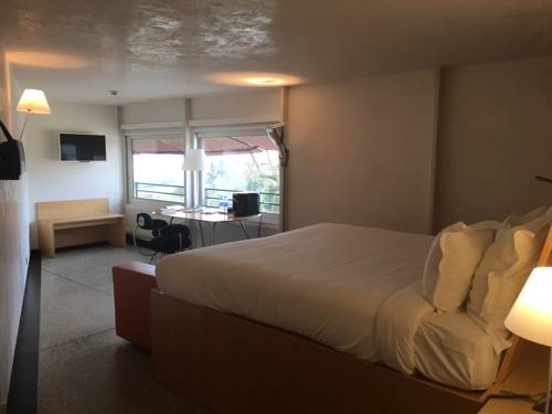 Imagen de la habitación del Hotel Hôtel Le Saint James. Foto 3