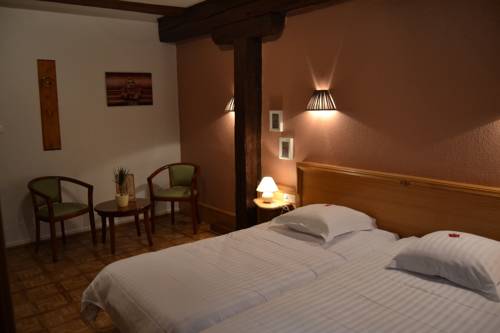 Imagen de la habitación del Hotel Hôtel Le Saint Nicolas. Foto 6
