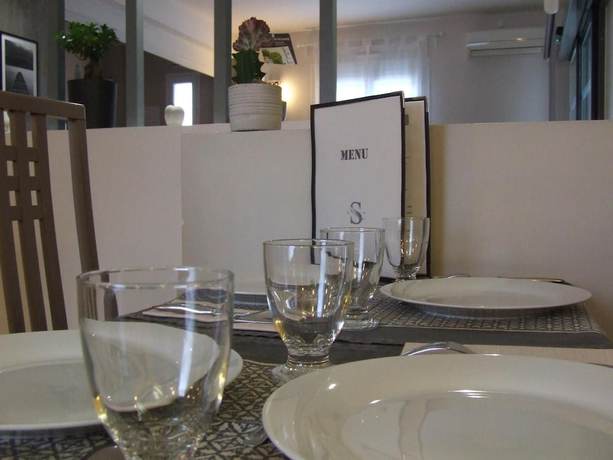 Imagen de la habitación del Hotel H&ocirc;tel Le Sarac. Foto 6