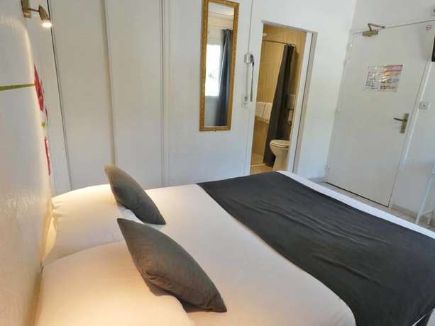 Imagen de la habitación del Hotel H&ocirc;tel Le Sarac. Foto 8