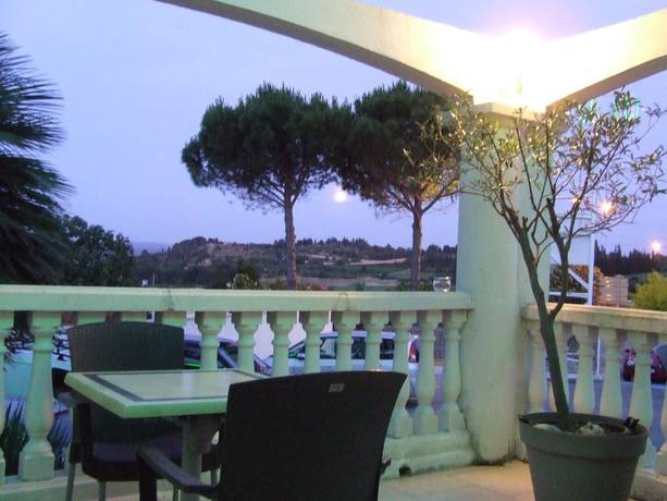 Imagen de la habitación del Hotel H&ocirc;tel Le Sarac. Foto 16