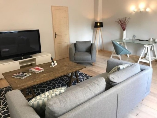 Imagen de la habitación del Hotel Hôtel Le Savigny. Foto 8