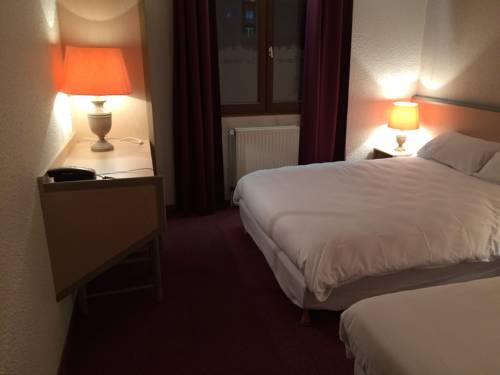 Imagen de la habitación del Hotel Hôtel Le Savoie. Foto 8