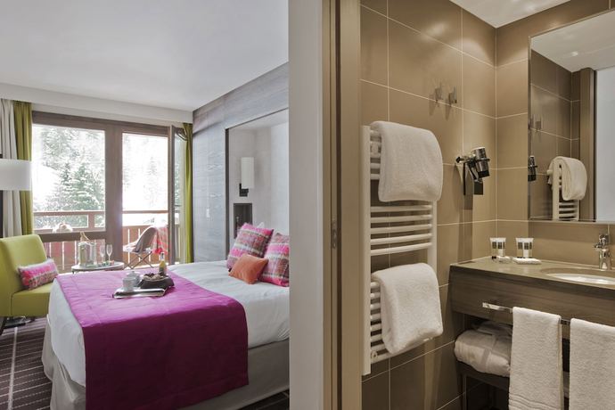 Imagen de la habitación del Hotel H&ocirc;tel Le Savoy M&eacute;ribel. Foto 6
